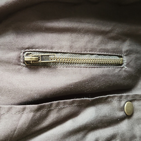 New with tags - C'EST TOI Medium Vest - Picture 5 of 9